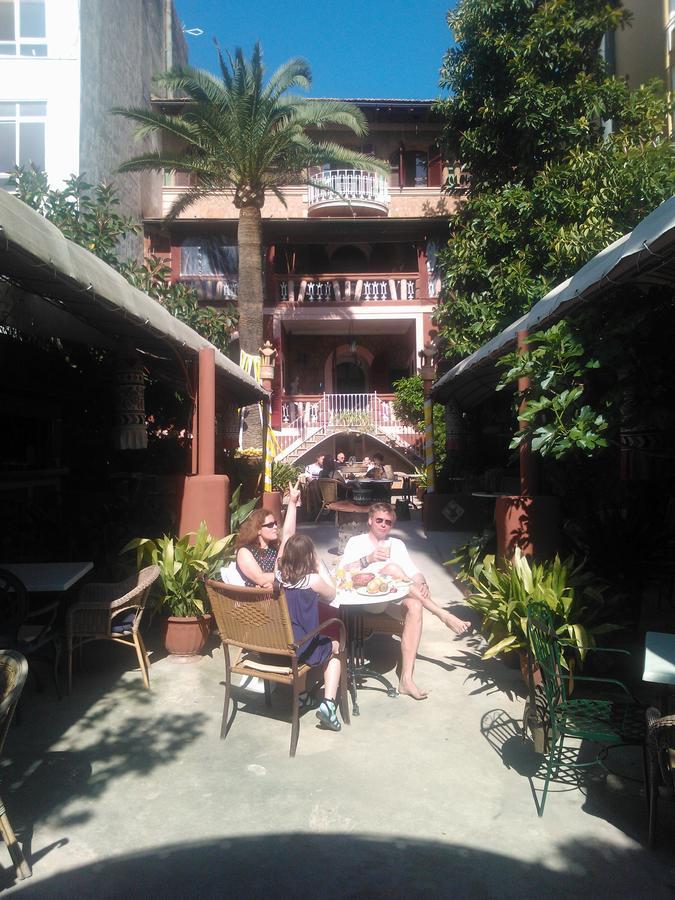 Hostal Corona Palma de Mallorca Exterior photo